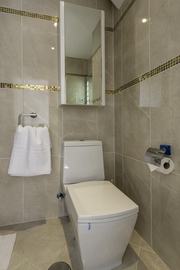 Nest Studio Playa Alhamar Sitio de Calahonda 外观 照片